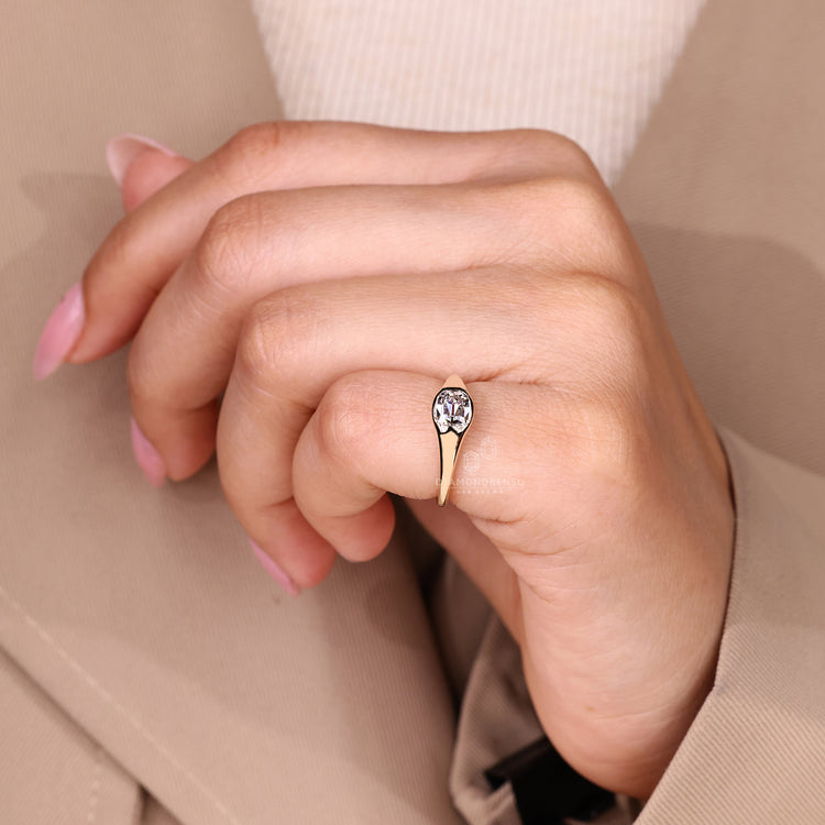 IGI certified Cushion Old Mine Cut diamond ring.
