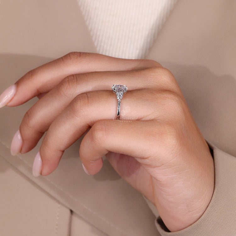 Round cut side stone fits white gold diamond ring.
