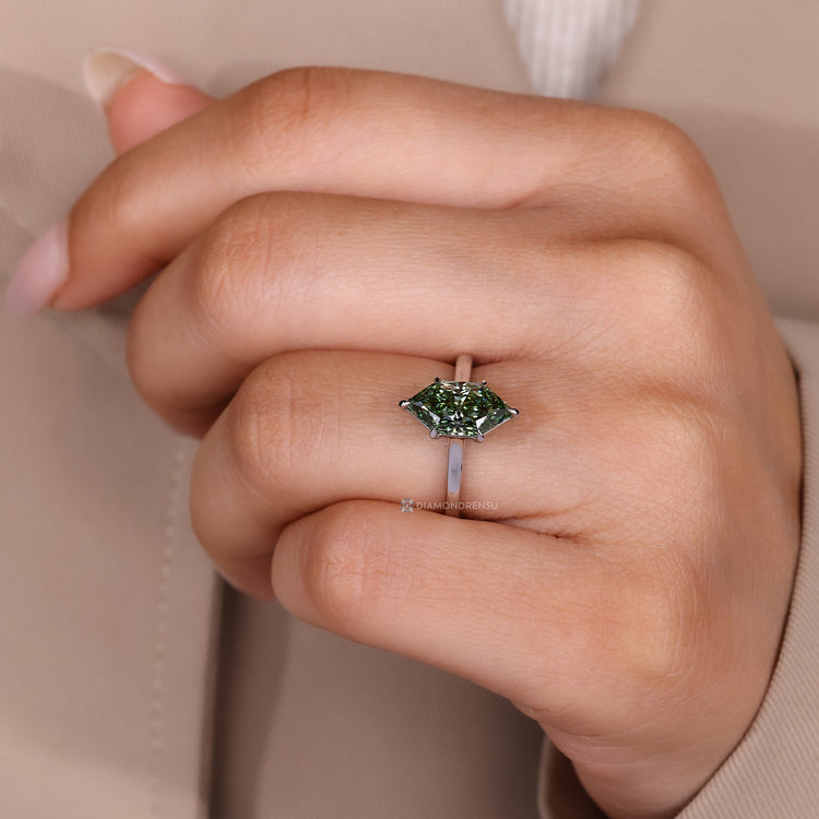 Lab grown Dutch marquise diamond ring design.