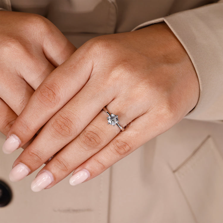 Customise ring with 6 prong setting.
