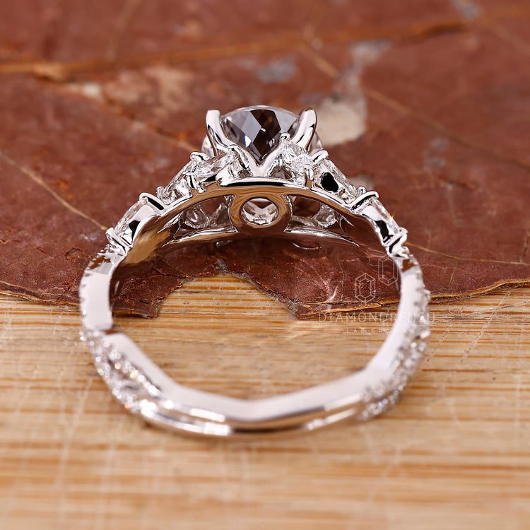 IGI certified Portuguese diamond ring marquise stones.