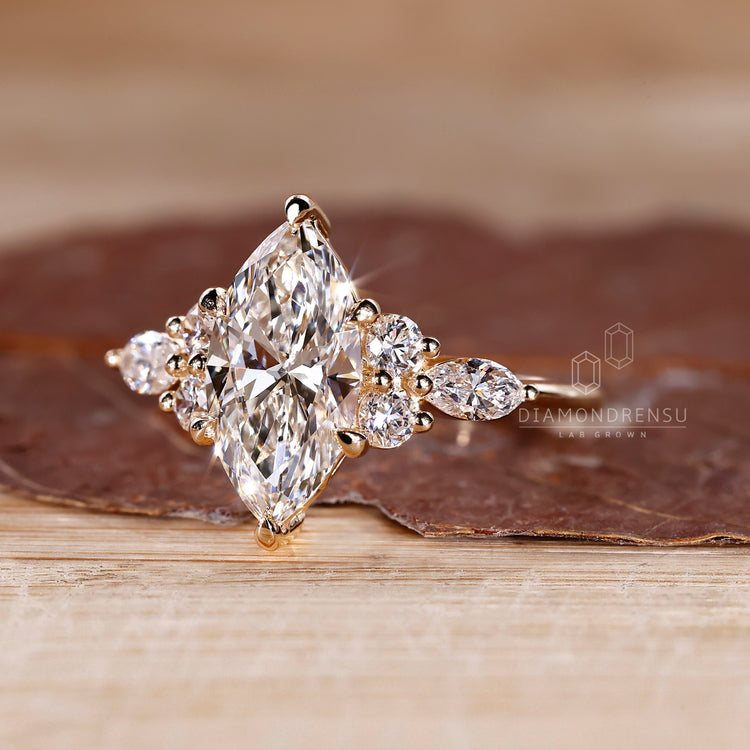 Diamondrensu AU handmade marquise diamond ring.
