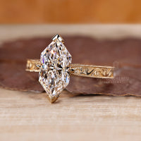 Lab grown diamond vintage ring.
