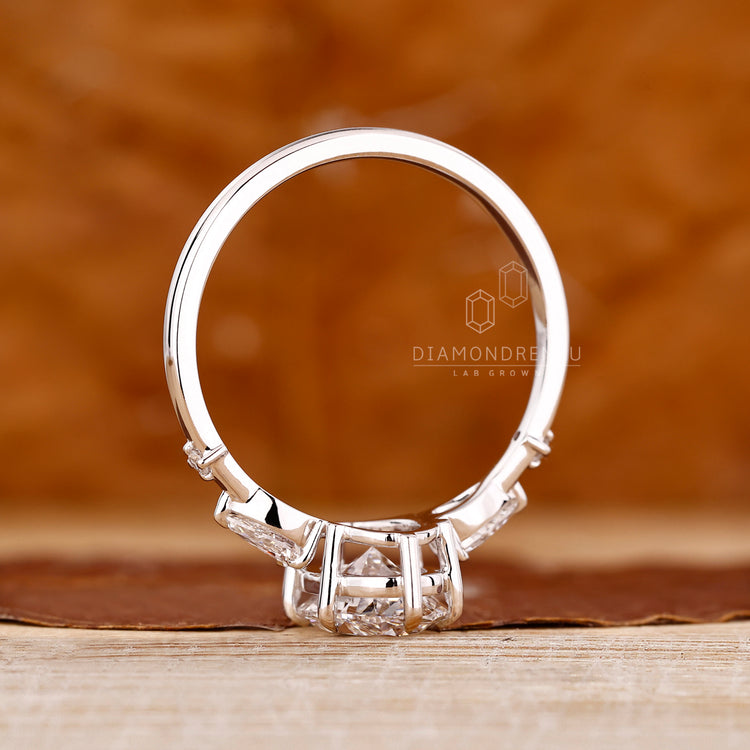 IGI certified handmade oval cut diamond ring.
