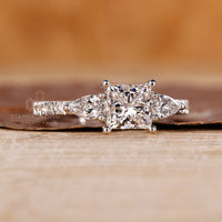 Round cut pave setting fits pave setting ring.
