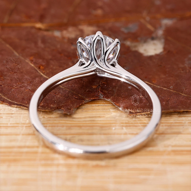 Lab Grown Diamond in solitaire engagement ring.
