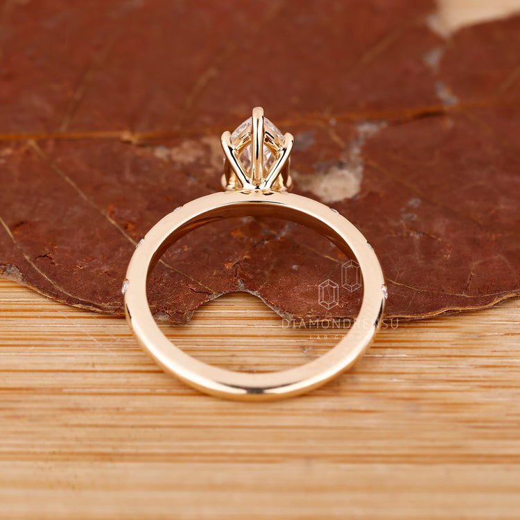 Buy Diamond Ring in yellow gold with handmade detailing.
