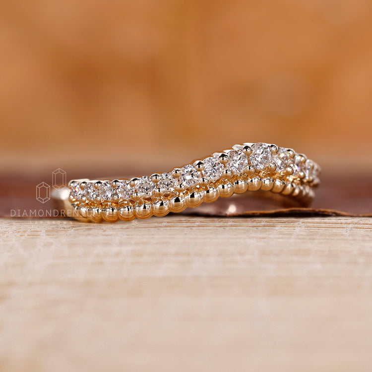 Wedding gift for her and buy wedding band.