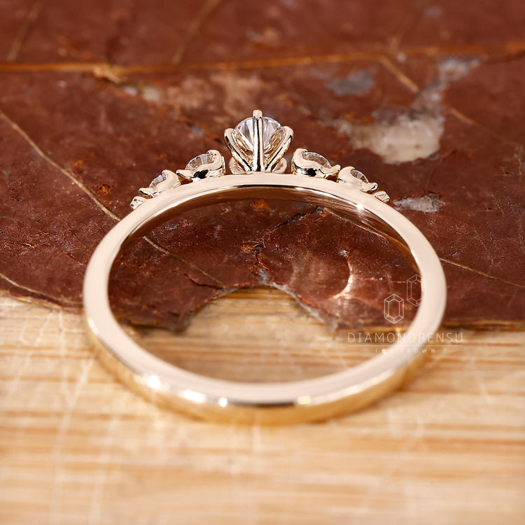 Customise ring using a 6 prong setting.
