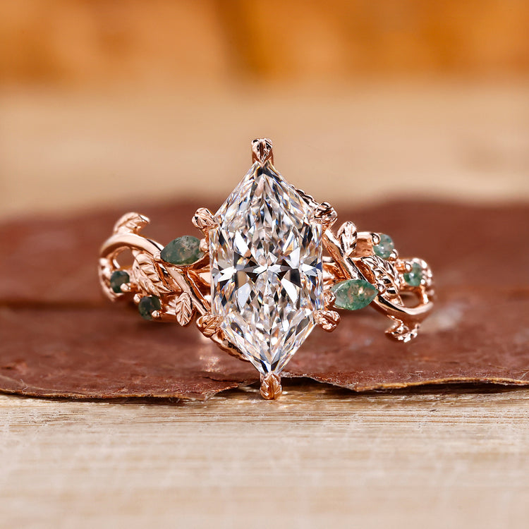 Rose gold diamond ring with Dutch marquise diamond ring.
