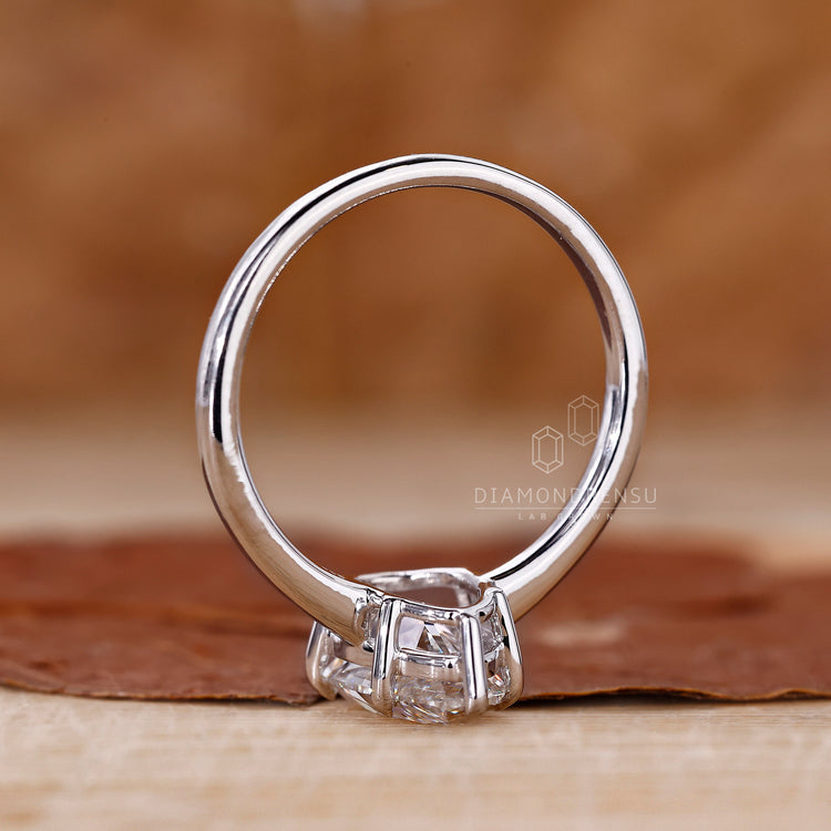 Custom diamond ring made with a pear shaped lab grown centre stone.
