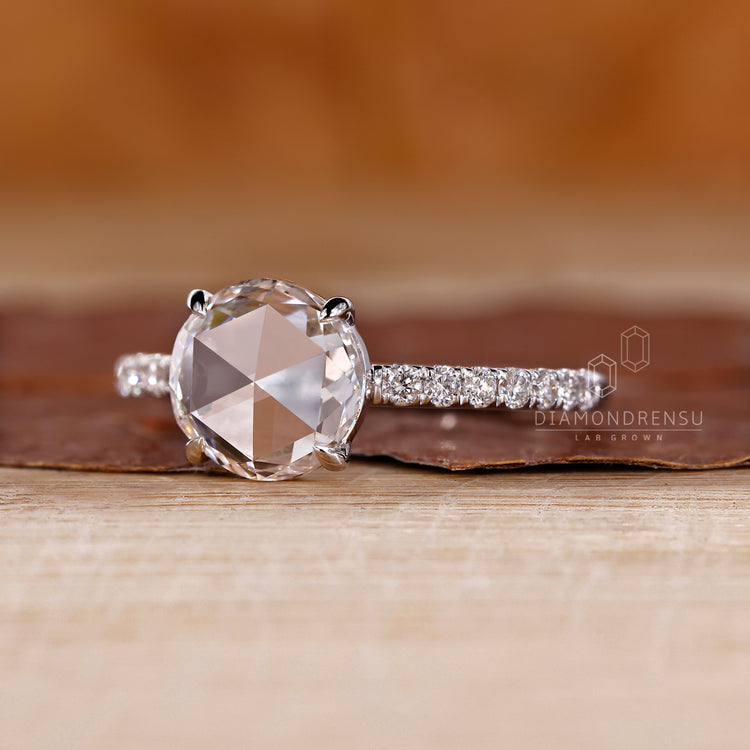 Diamondrensu AU handmade round rose cut diamond ring.
