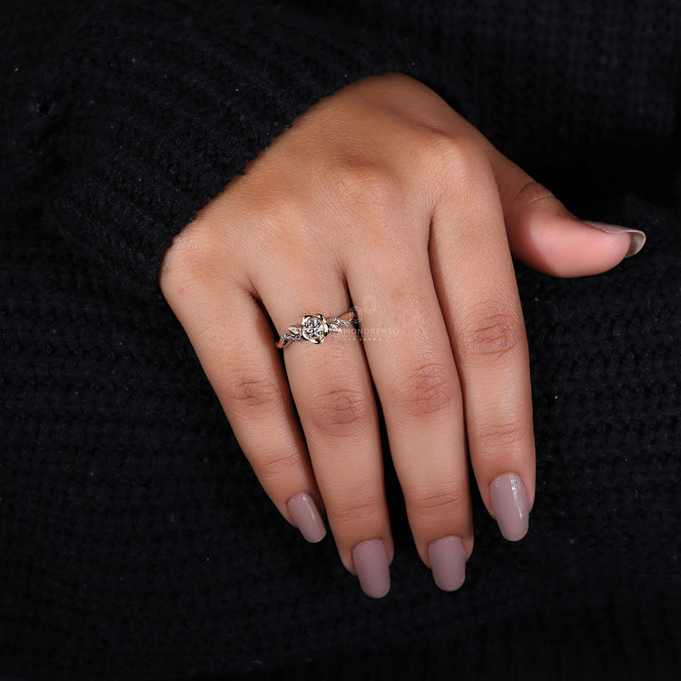 Round diamond ring handmade nature design.