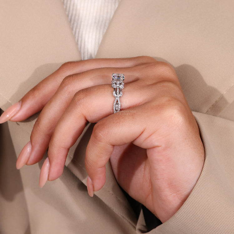 Portuguese diamond ring IGI certified vintage style.