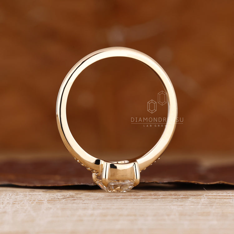 Round cut side stones Cushion Old European Cut seven stone ring.
