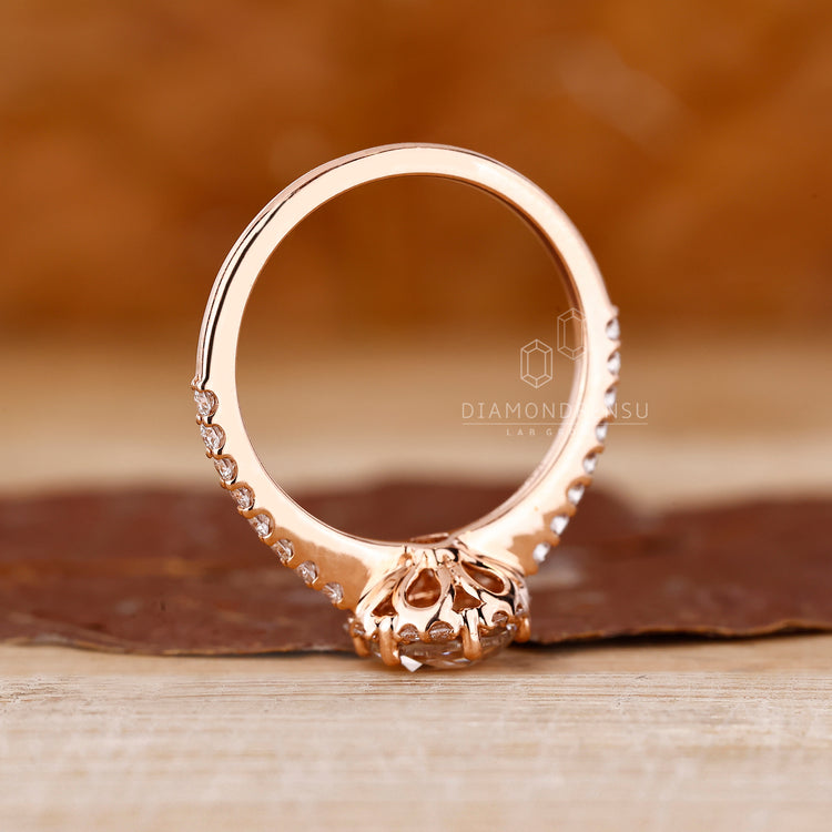 Round rose cut ring available in 1 to 2 CT.
