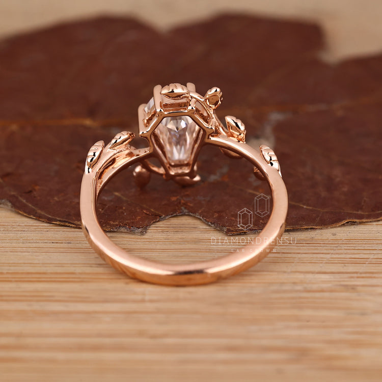 IGI certified coffin diamond ring bypass setting.