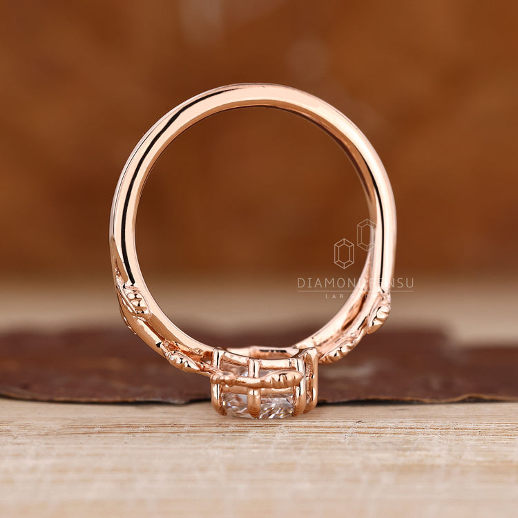 Diamondrensu AU coffin diamond ring nature style.