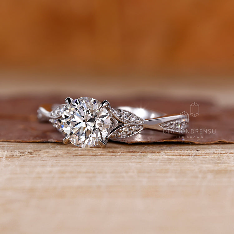 Lab grown round diamond ring split shank style.