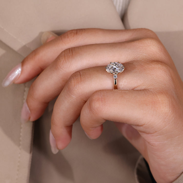 Oval cut diamond ring IGI certified cathedral.
