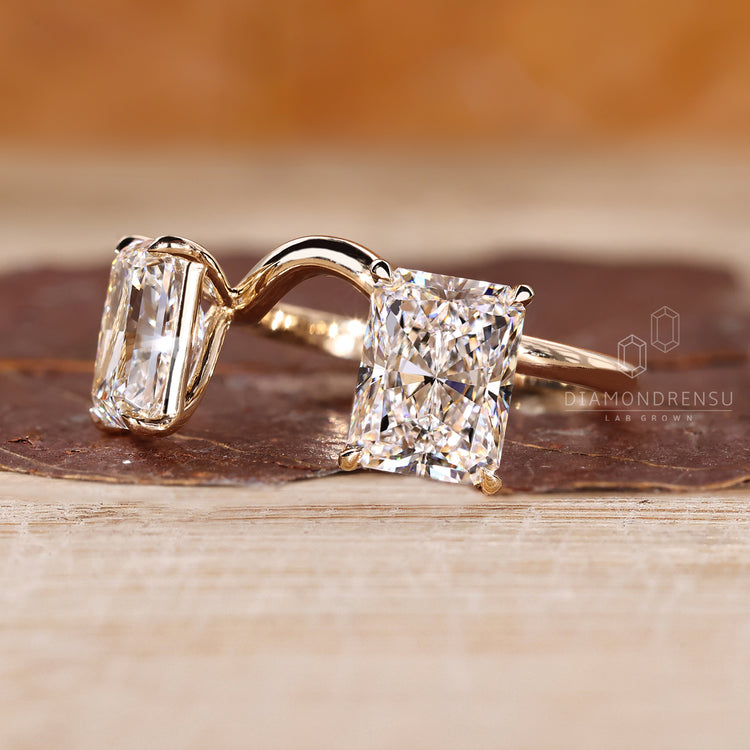 Diamondrensu AU handmade two stone radiant cut ring.
