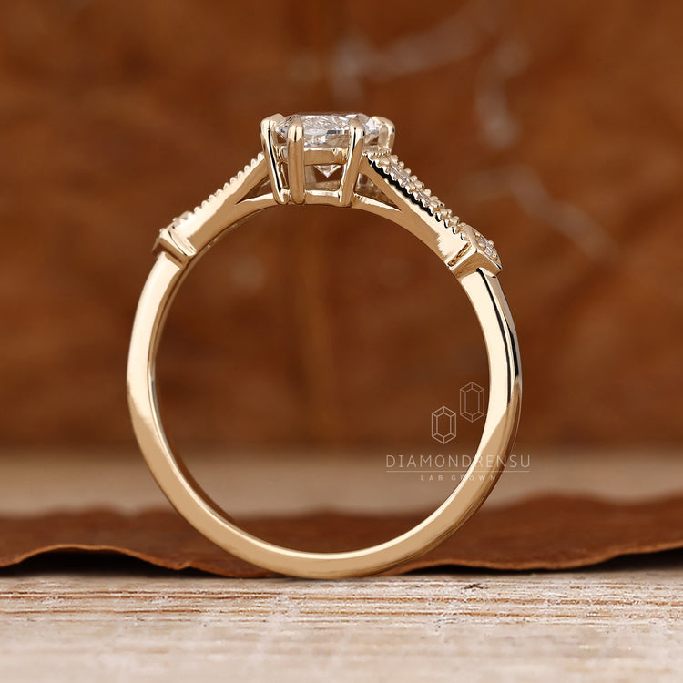 Diamondrensu AU marquise diamond ring vintage style.