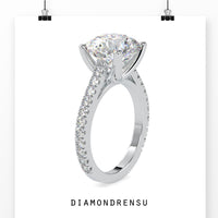 Round brilliant cut diamond ring with a 4 prong engagement ring setting.
