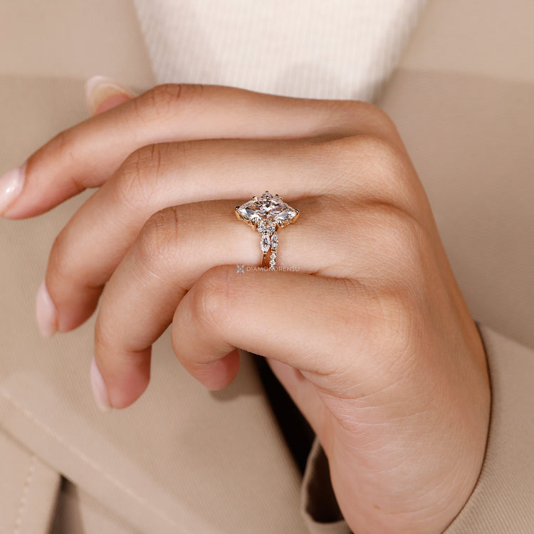 Round and marquise diamond band with open gap style.