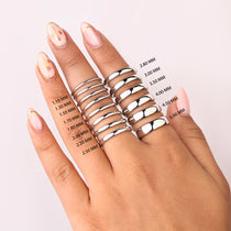 Wedding band in a classic style.
