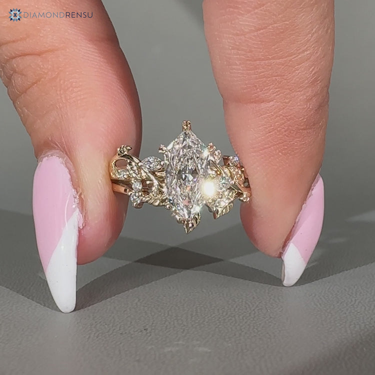 Dutch marquise diamond ring with marquise side stones
