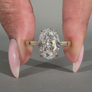 Tapered shank engagement ring crafted in yellow gold with elegant detail.
