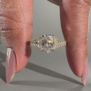 Oval Cut Lab-Grown Diamond Vintage Milgrain Pavé Engagement Ring