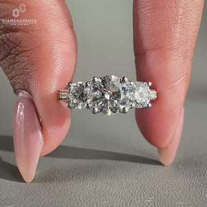 Round diamond engagement ring set in white gold engagement ring.
