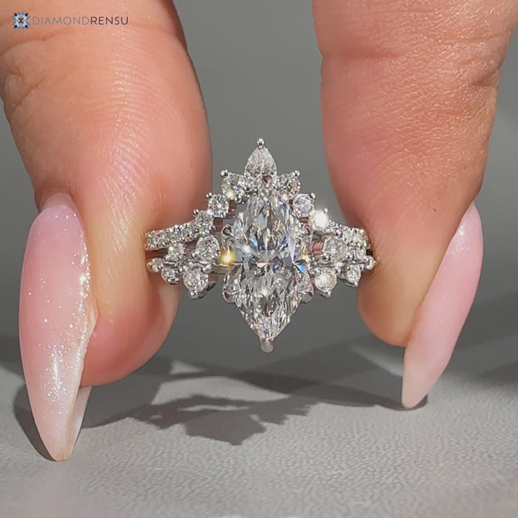 Marquise bridal set with Muse setting design.