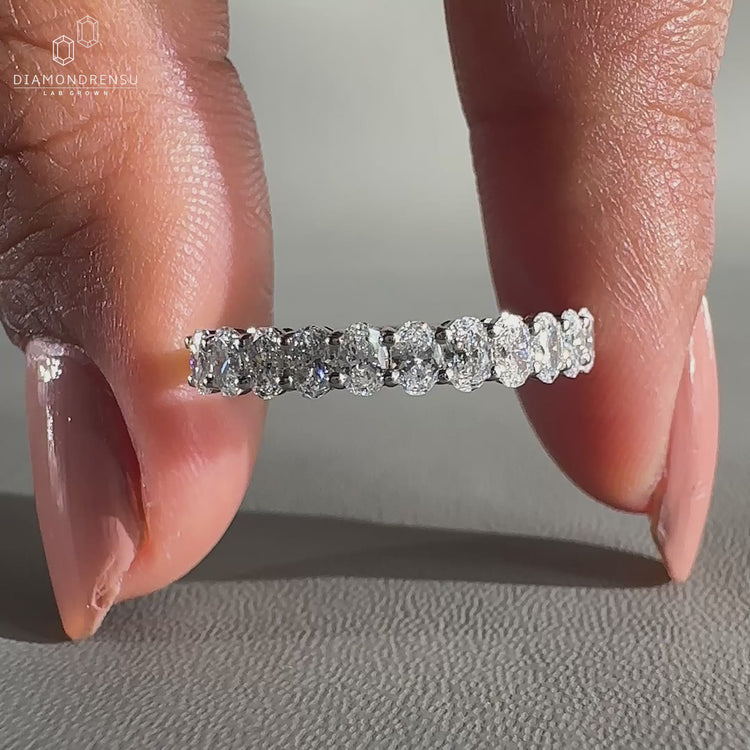Oval shape diamond band for stacking.