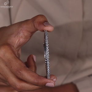 Round Brilliant Cut Lab Grown Diamond Bangle