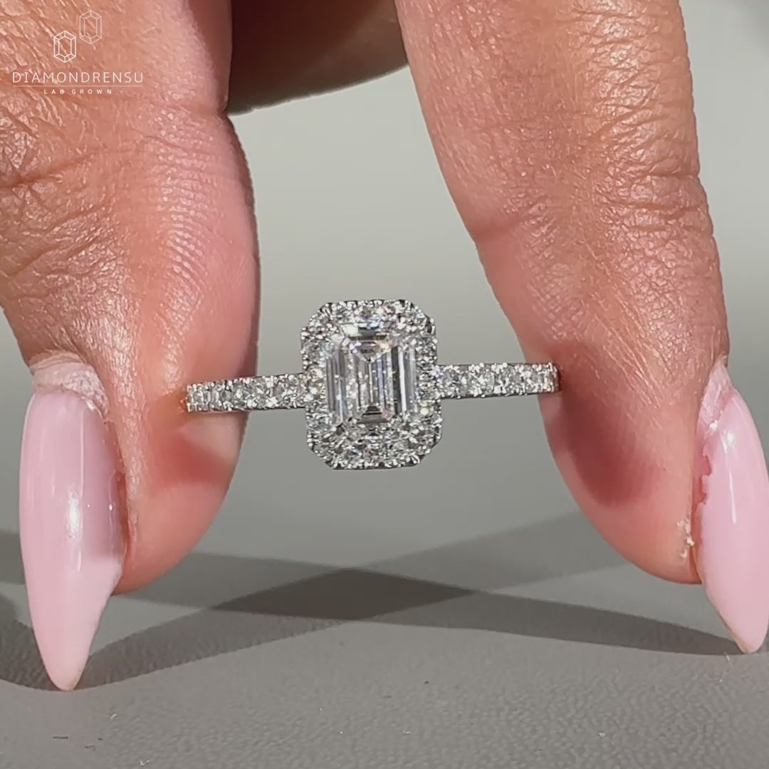 Pave band engagement ring set with 6 claw prong setting.
