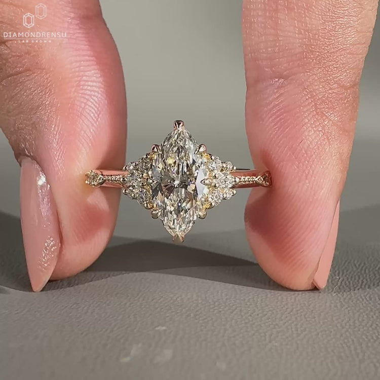 Cluster engagement ring in yellow gold diamond ring.
