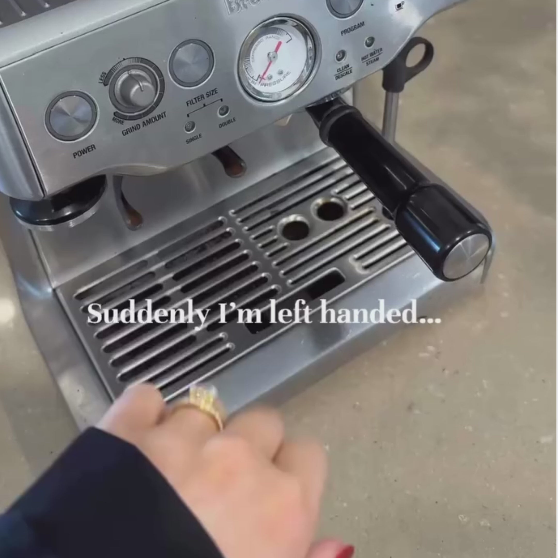 Oval Cut Lab-Grown Diamond East-West Curved Ring 2 CT