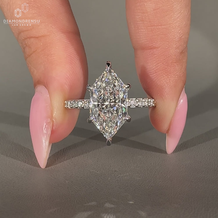 Dutch marquise diamond engagement ring in white gold ring.

