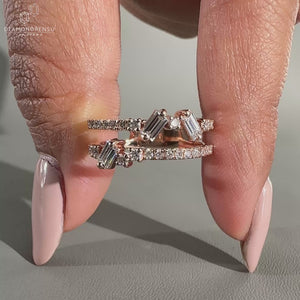 Baguette and round diamond band in yellow gold wedding band.
