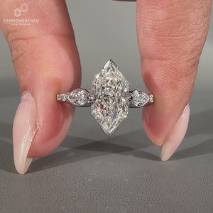Handmade Dutch marquise diamond ring in art deco style.
