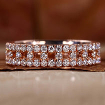 round lab grown diamond band