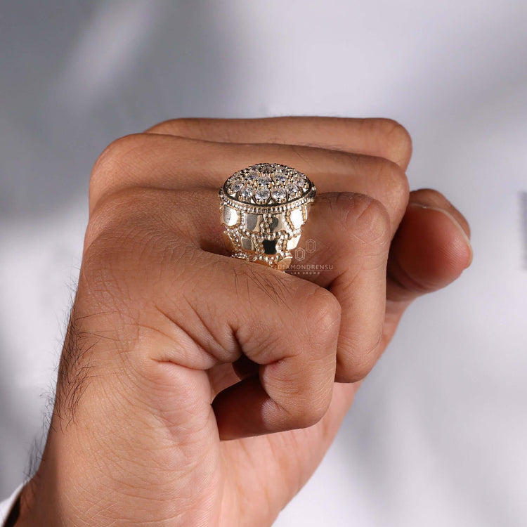 Round Brilliant Lab-Grown Diamond Cluster Signet Ring 1.9 TCW