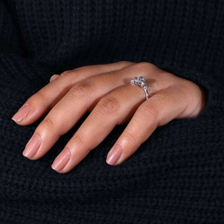 lab grown diamond engagement ring