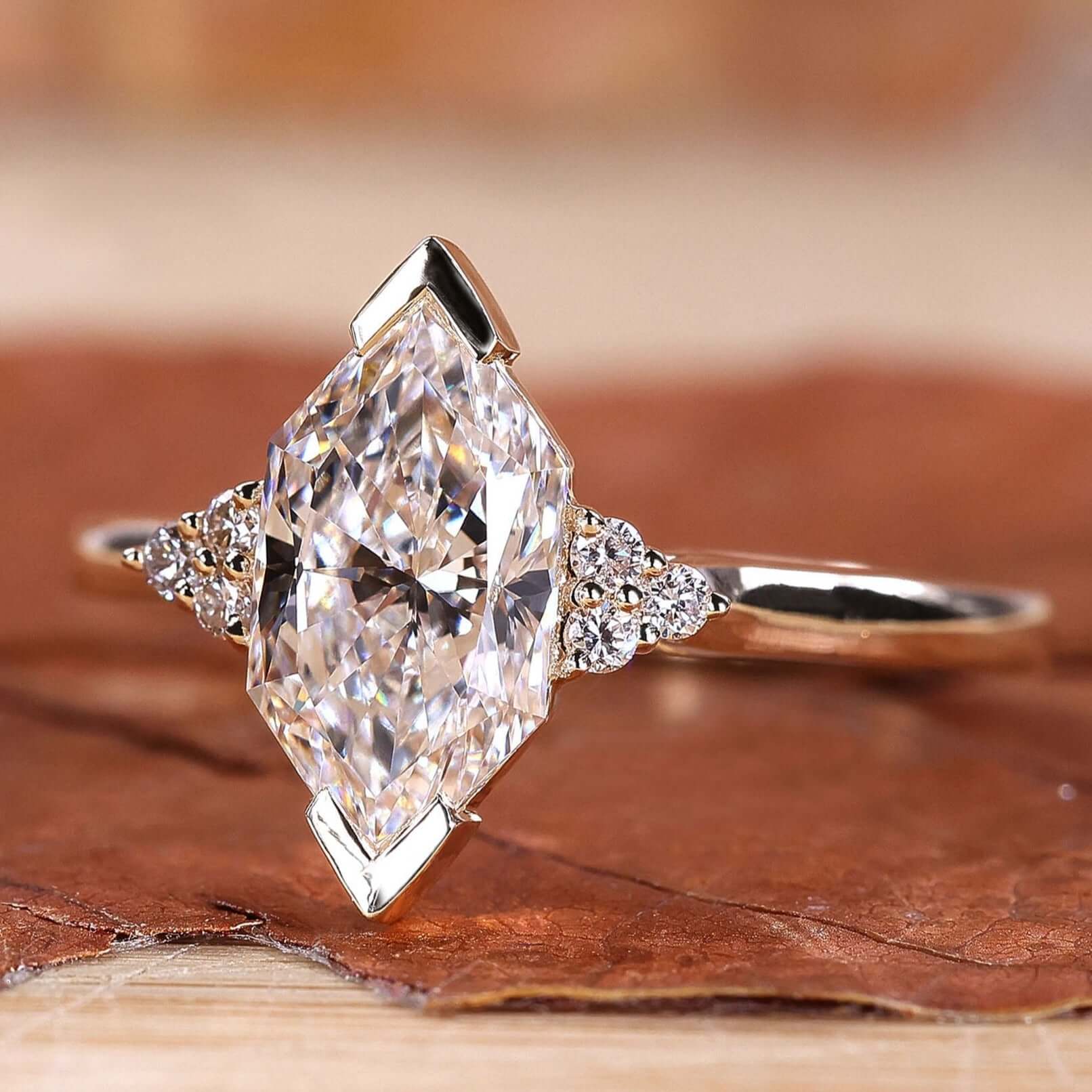 Diamond Meuse Dutch Marquise Cut Lab-Grown Diamond Muse Setting 1 - 2 CT Ring