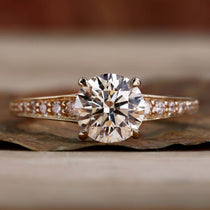 lab grown diamond engagement ring