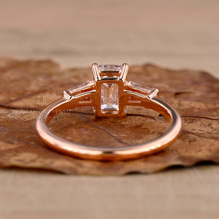 rose gold engagement ring