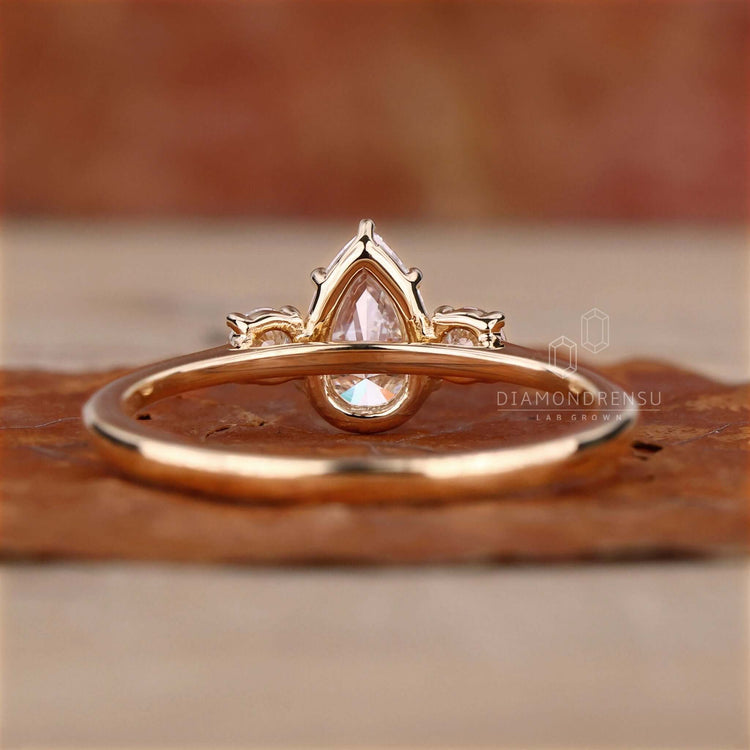 lab grown diamond rings