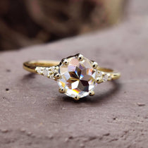 moissanite engagement ring - diamondrensu